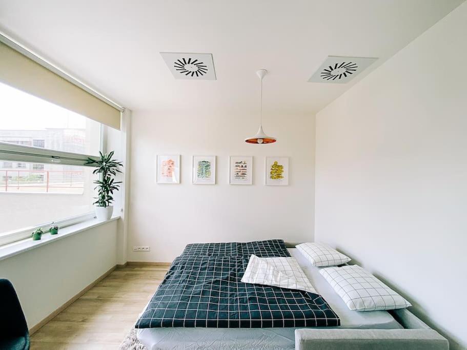 New Studio In Quiet Part Of The City Center Bratislava Exterior foto